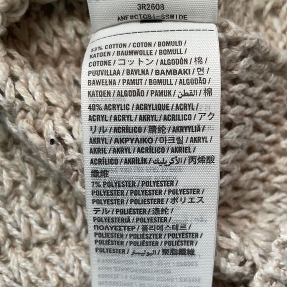 HOLLISTER Crochet Long Sleeve Sweater Size Small - Picture 5 of 8